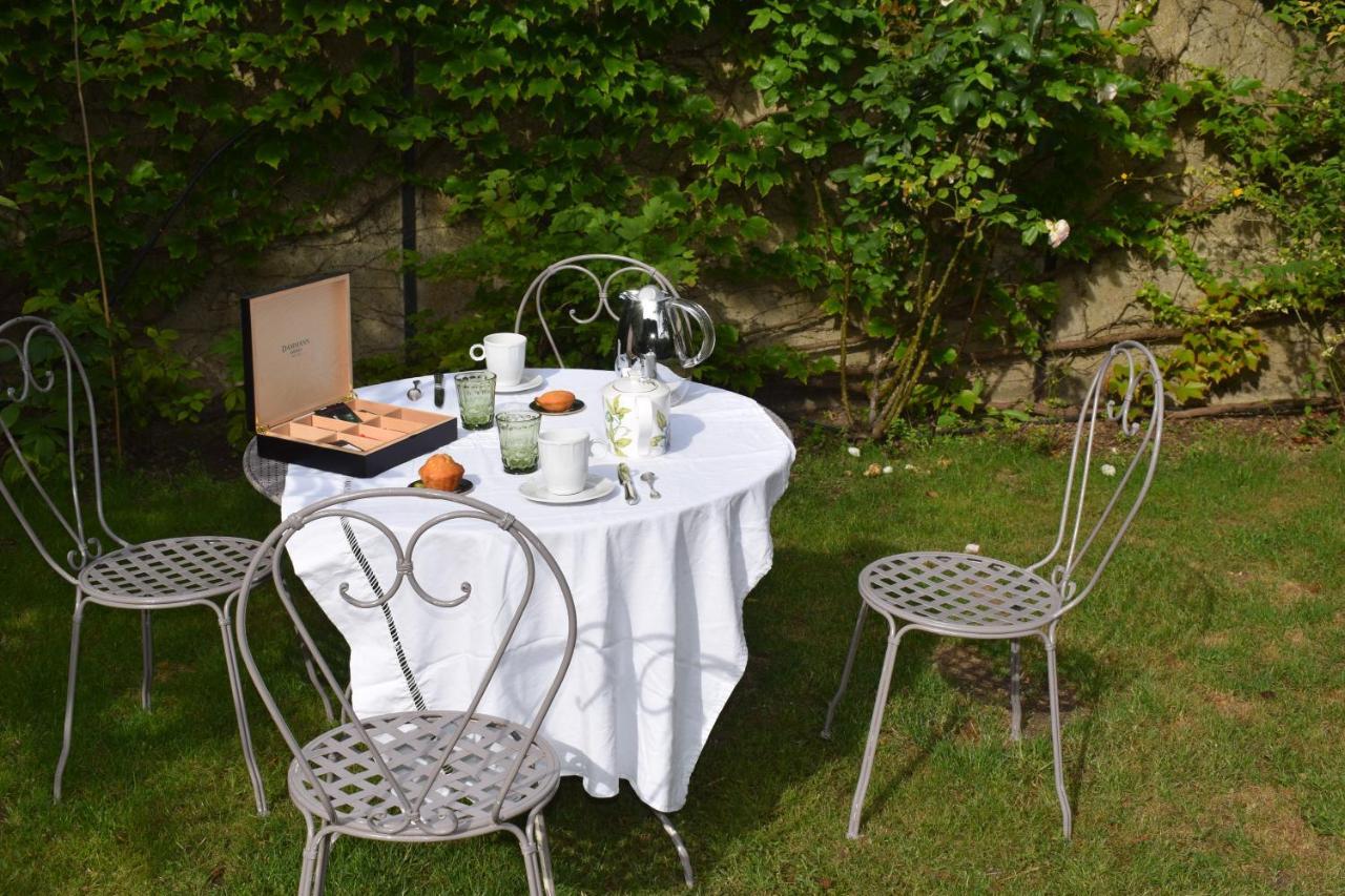 Au N°1 Bed & Breakfast Bourges Exterior photo